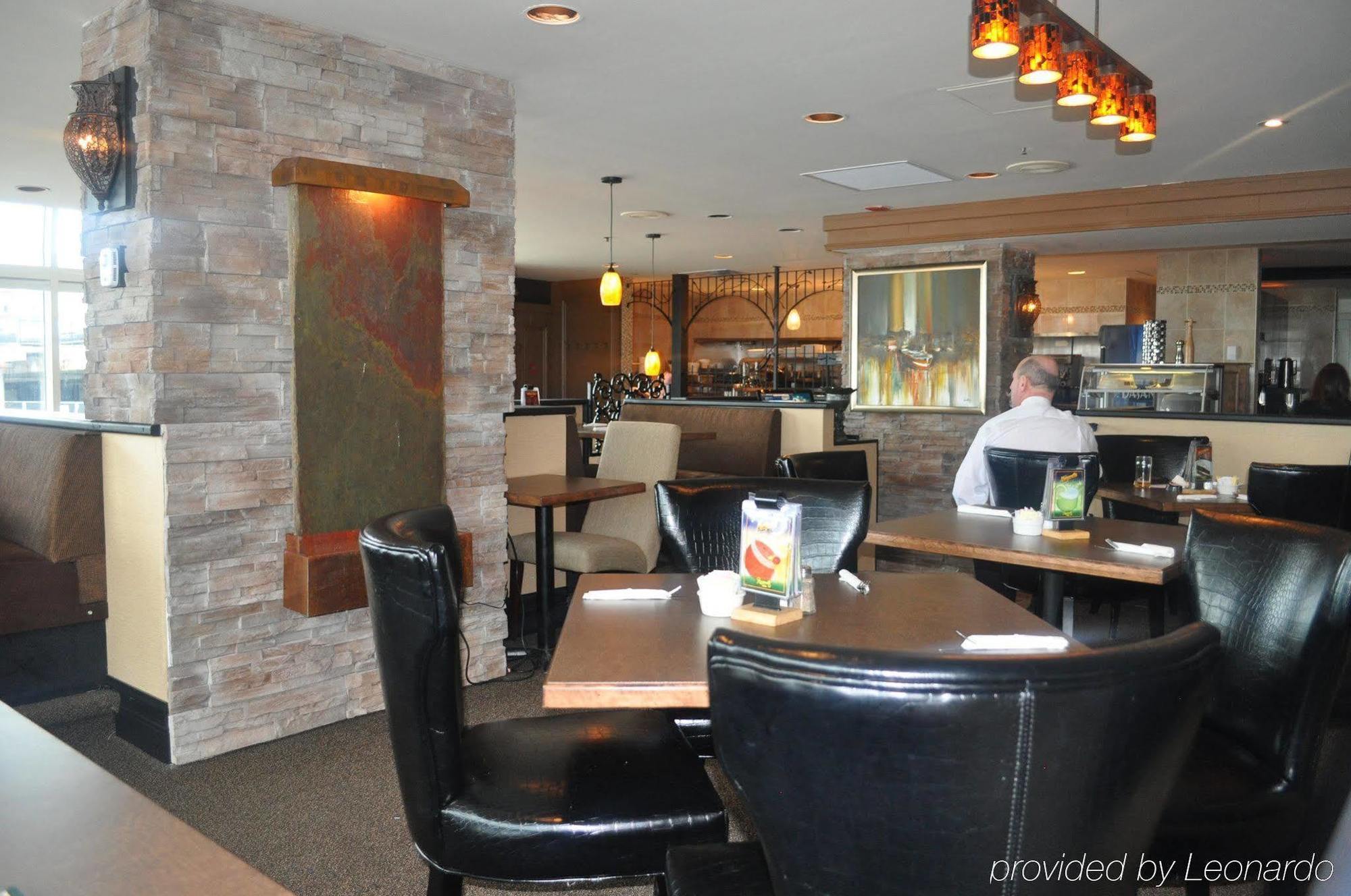 Doubletree By Hilton St. John'S Harbourview Hotel Étterem fotó